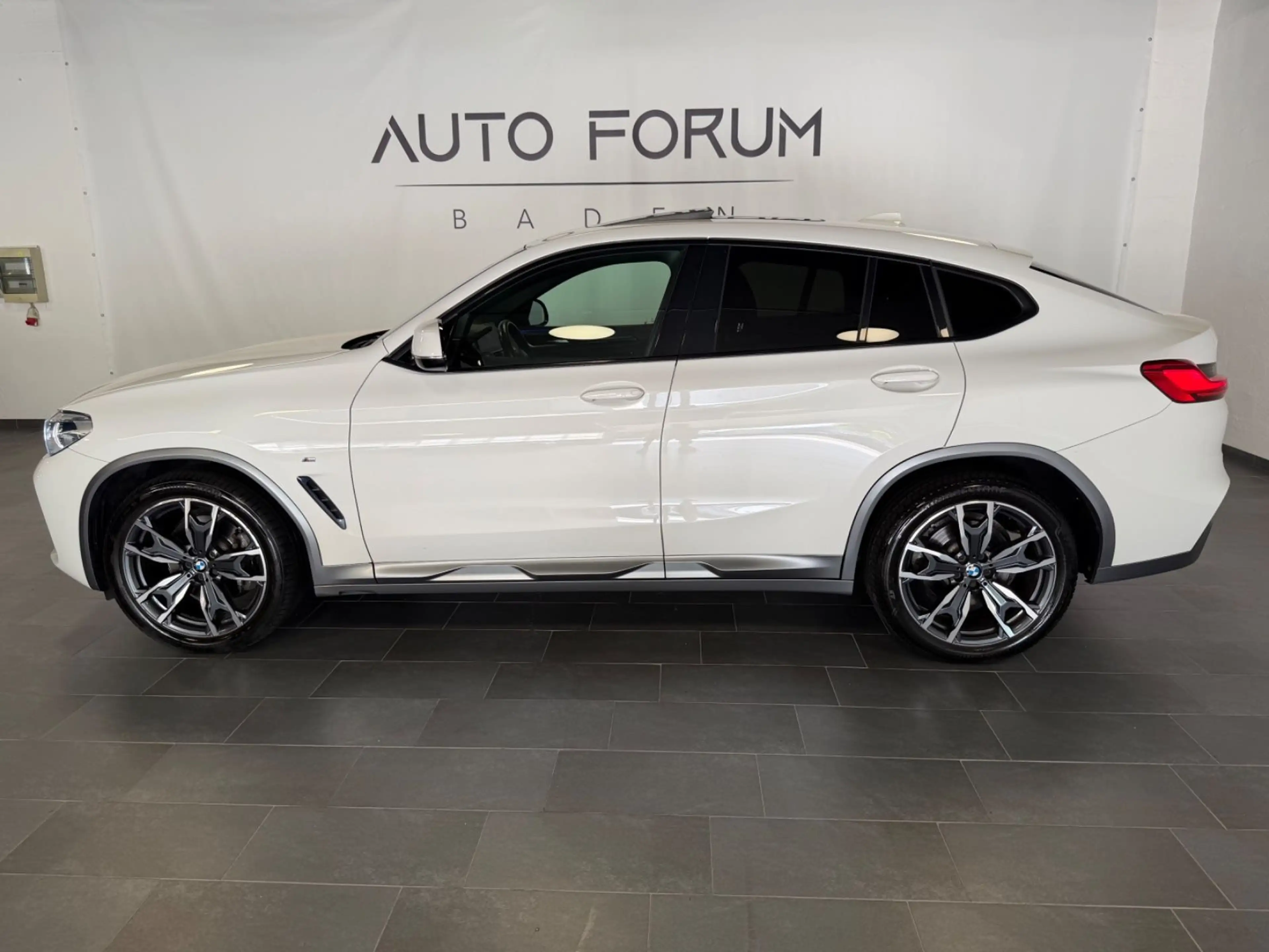 BMW X4 xDrive 25d M Sport*Pano*SHZ*AHK*Virtual* — photo 4