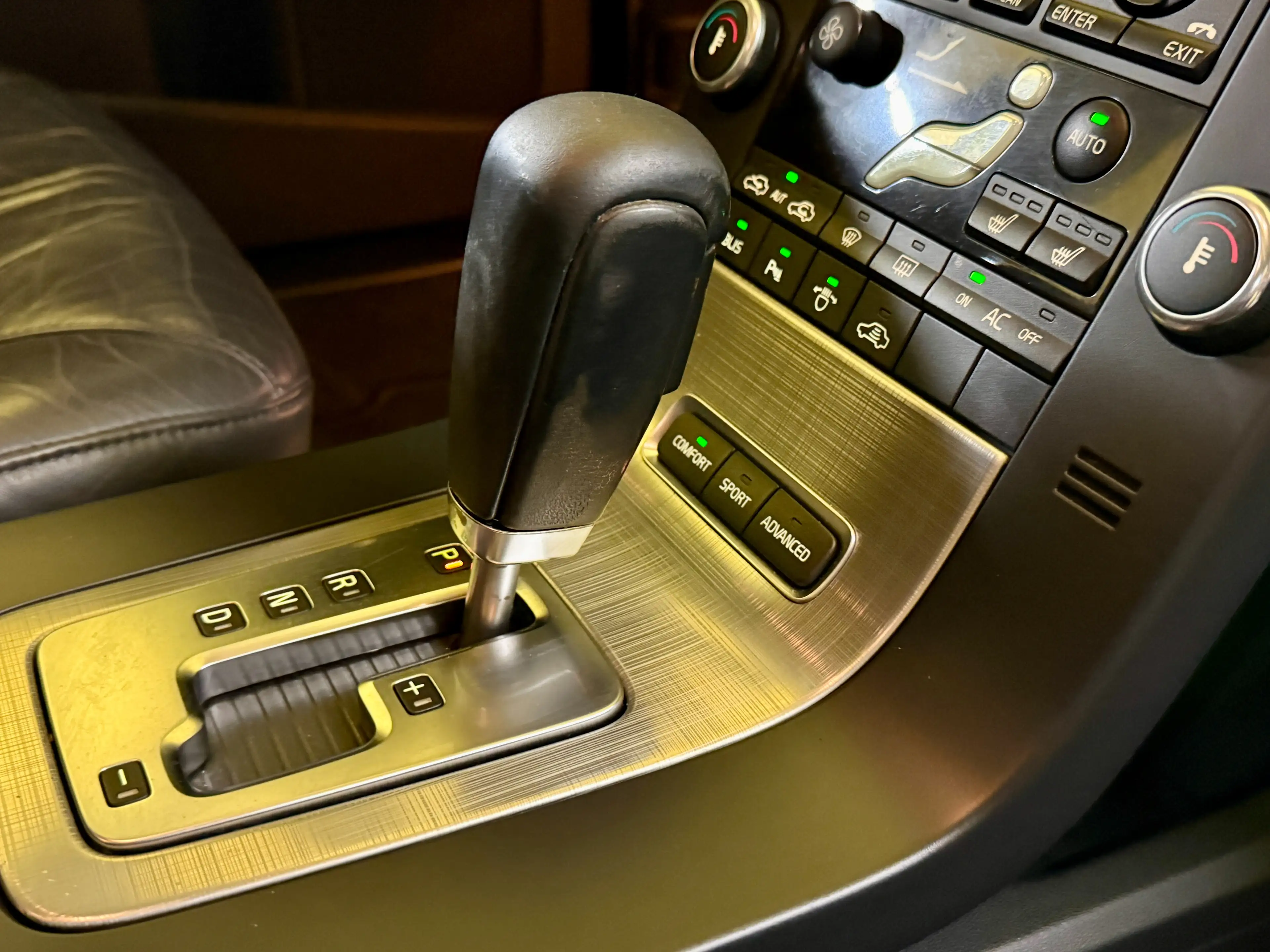 Volvo V70 2.5T | Summum | Automaat | Leder | Aut. Airco — photo 10
