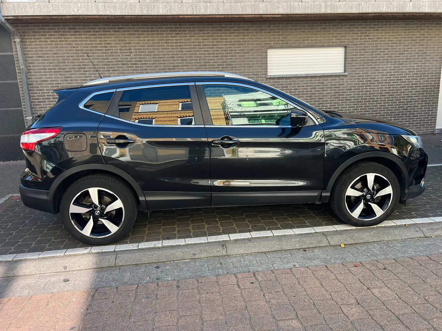 Nissan Qashqai 1.5 dCi N-Vision - 2