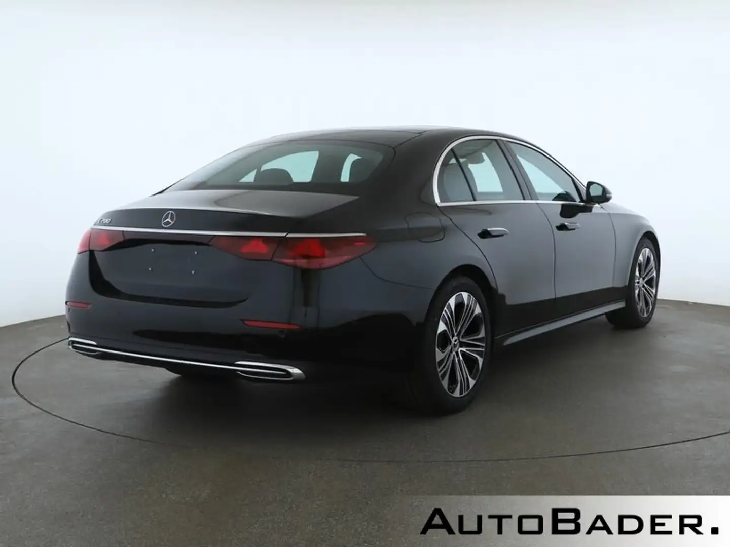 Mercedes-Benz E 200 E 200 AVANTGARDE Advanced PSD DISTR RFK 19" KeyG Schwarz - 2