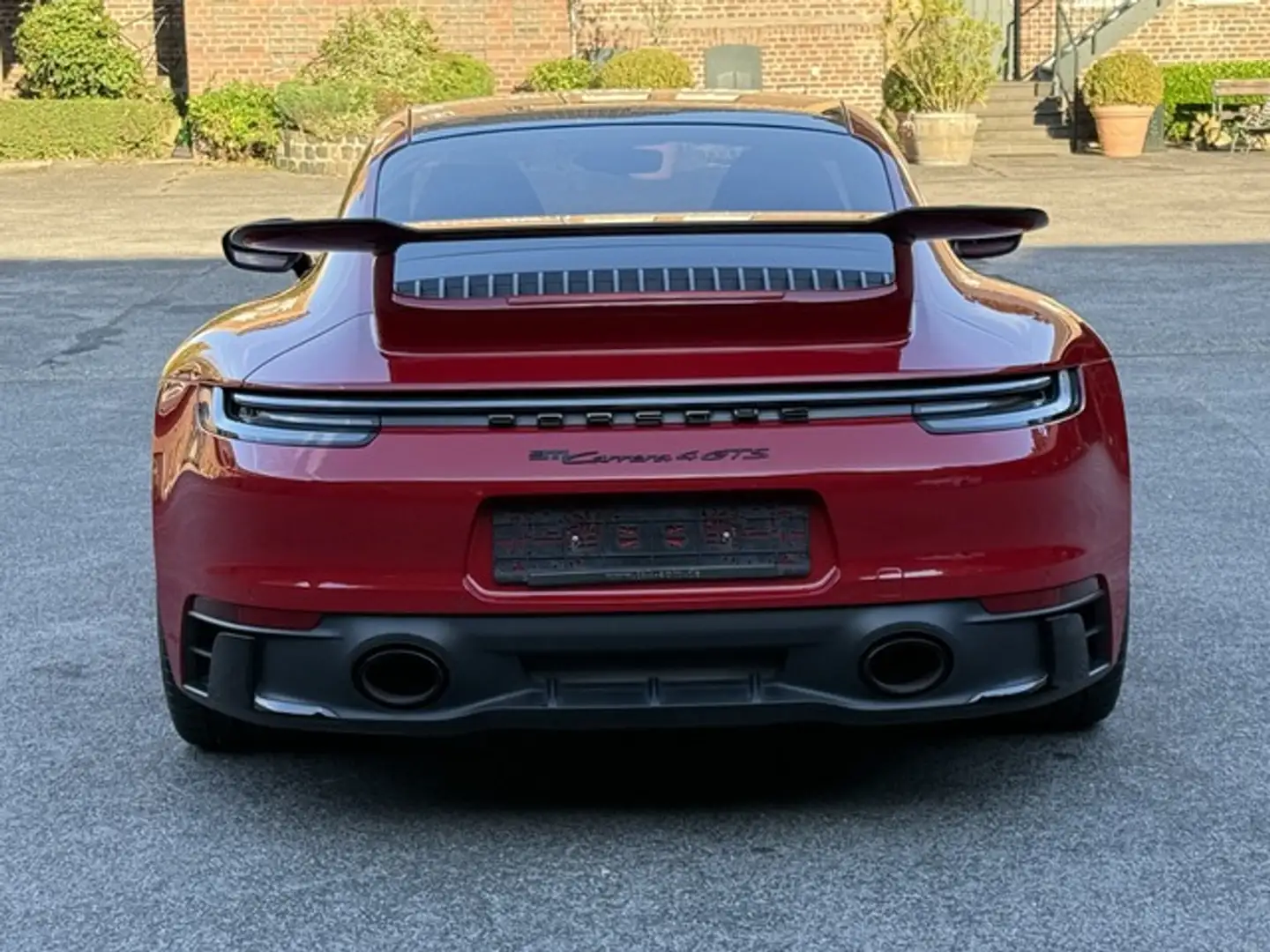 Porsche 992 911 Carrera 4 GTS AEROKIT*LIFT*PDCC*H-LENKUNG*CARB Rot - 1