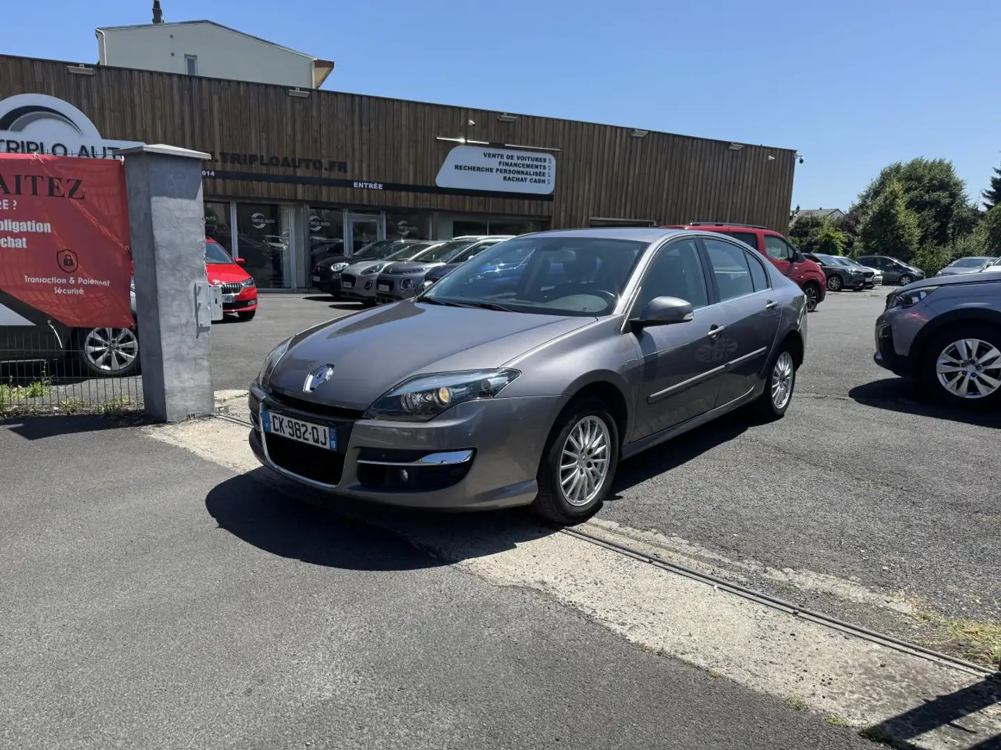Renault Laguna 1.5 dCi FAP - 110 Champion Expression Gps + Clim + attelage Gris - 1