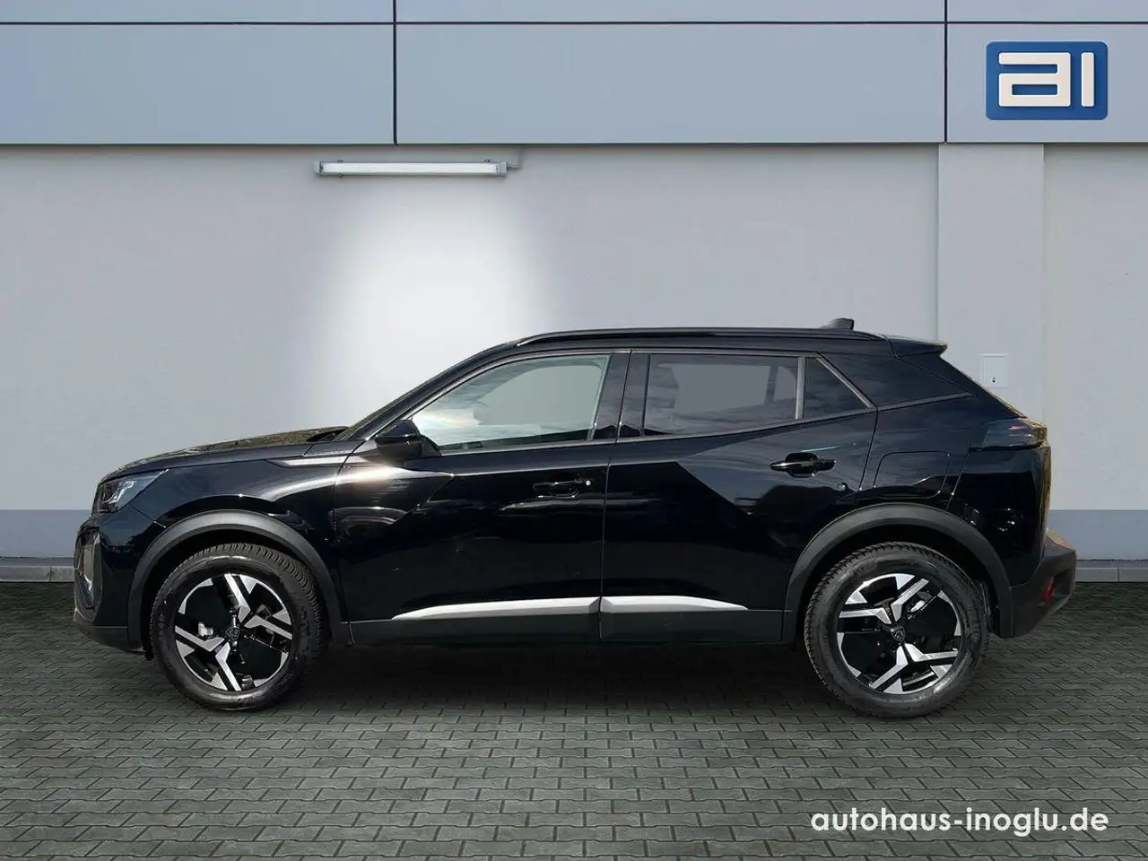 Peugeot 2008 Allure PureTech 130 AT8*Navi*LED*Kamera*Shz 2