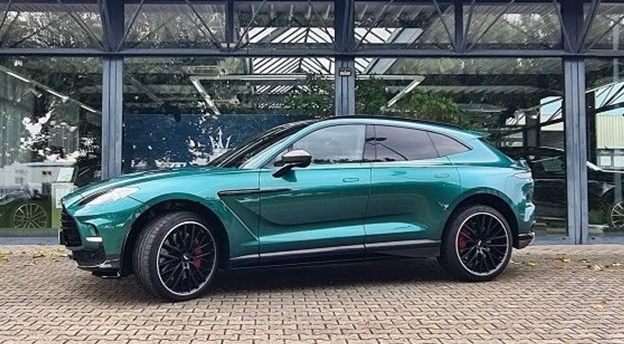 Aston Martin DBX