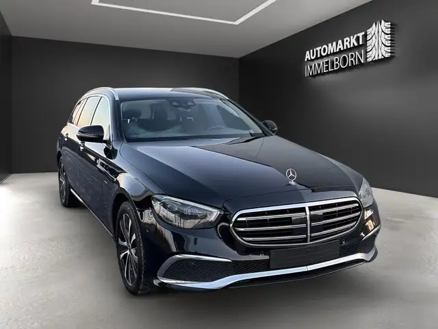 Mercedes-Benz E 300 de Exclusive Allrad Mubeam*Distro*AHK*LED*