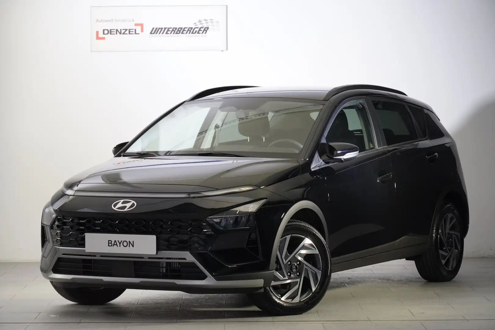 Hyundai BAYON GO Plus 1.0 T-GDI Schwarz - 2