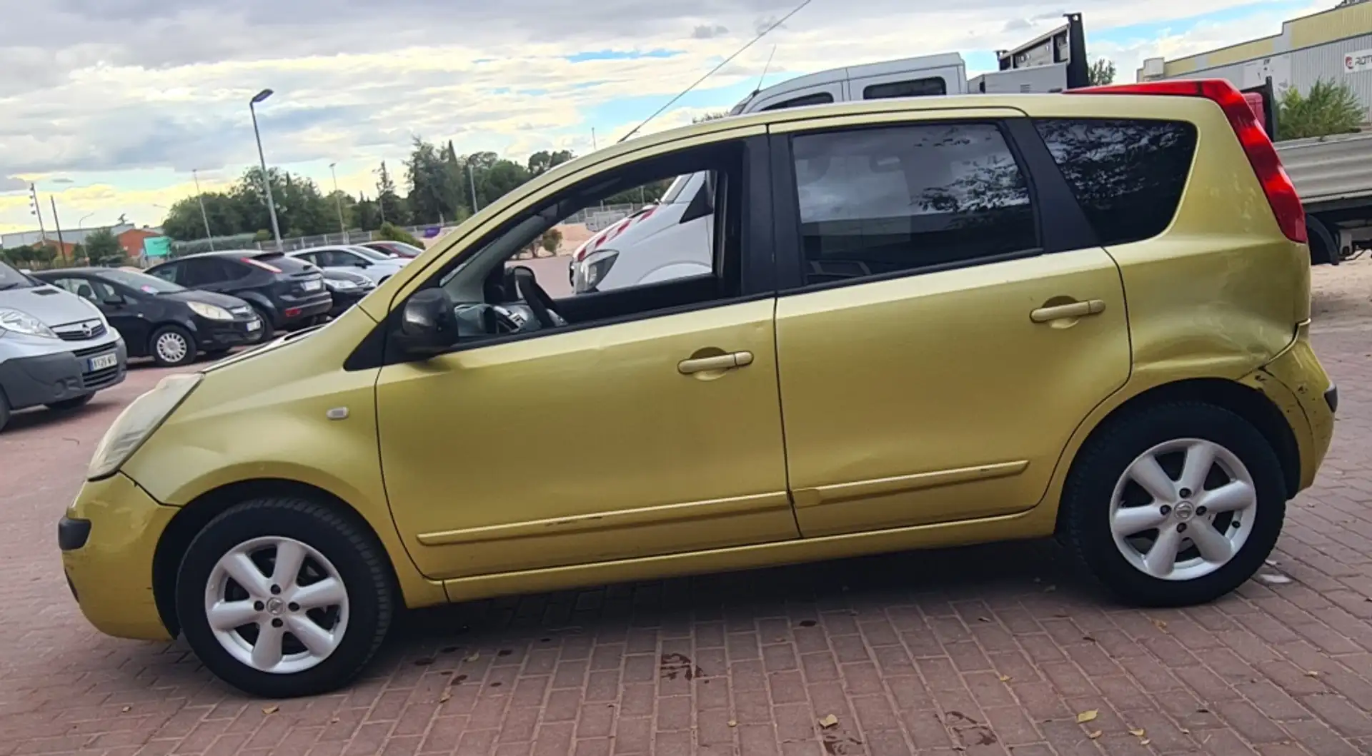 Nissan Note 1.6 Acenta - 2