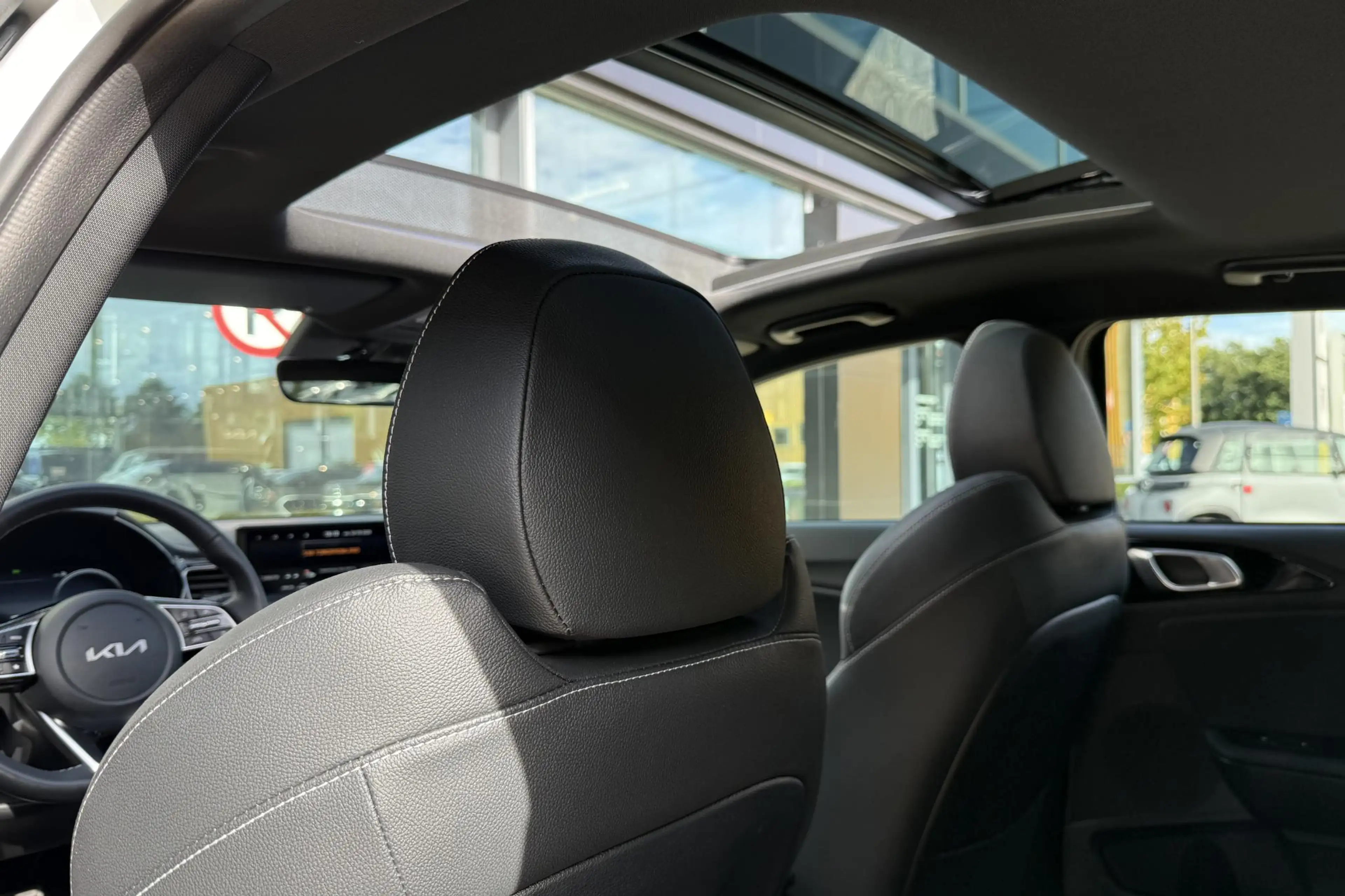 Kia ProCeed / pro_cee'd 1.5 T-GDi GT-PlusLine Half leder/stoffen bekleding — photo 15