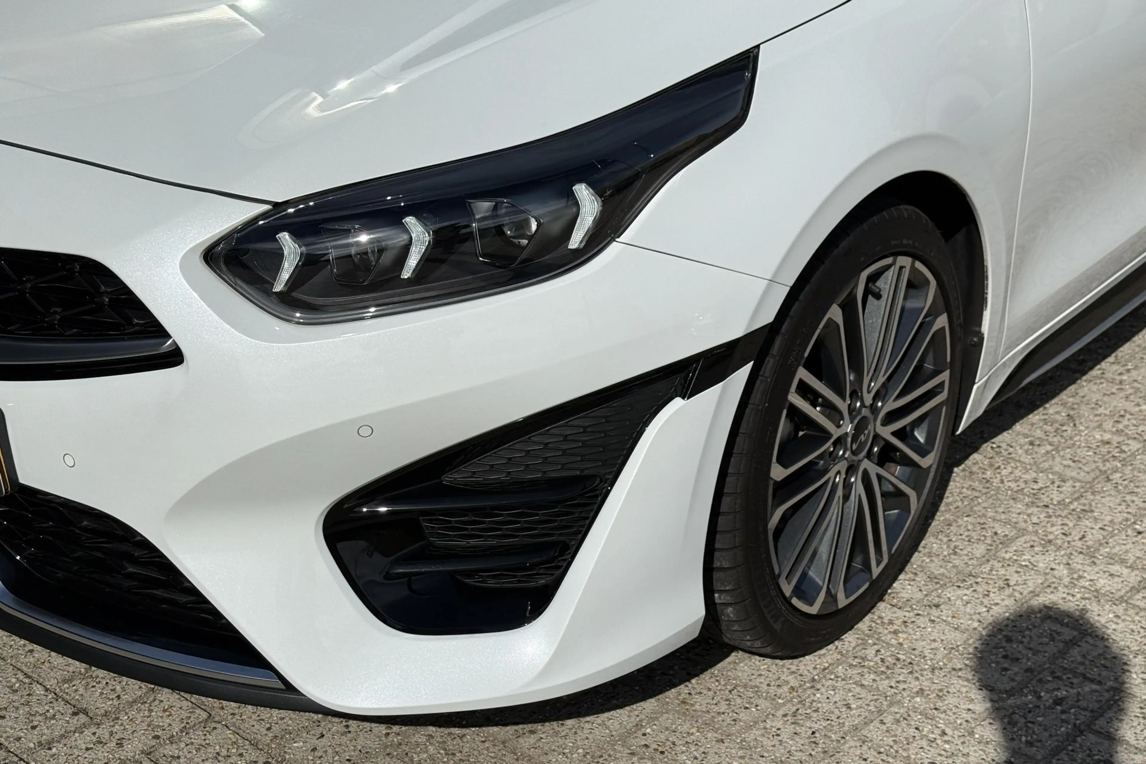 Kia ProCeed / pro_cee'd 1.5 T-GDi GT-PlusLine Half leder/stoffen bekleding — photo 12