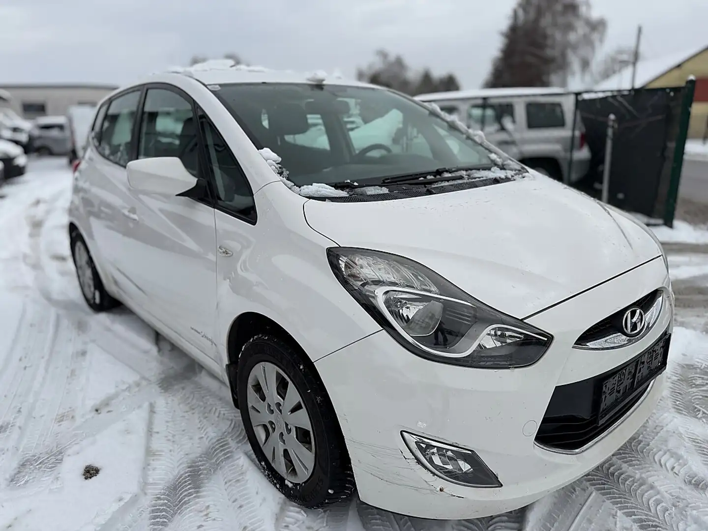 Hyundai iX20 Weiß - 2