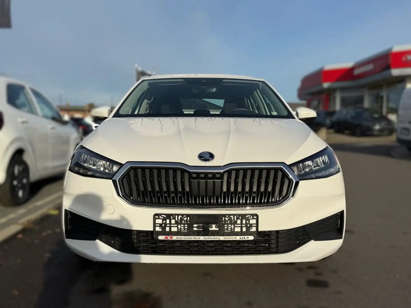 Skoda Fabia 1.0 MPI Active Weiß - 2