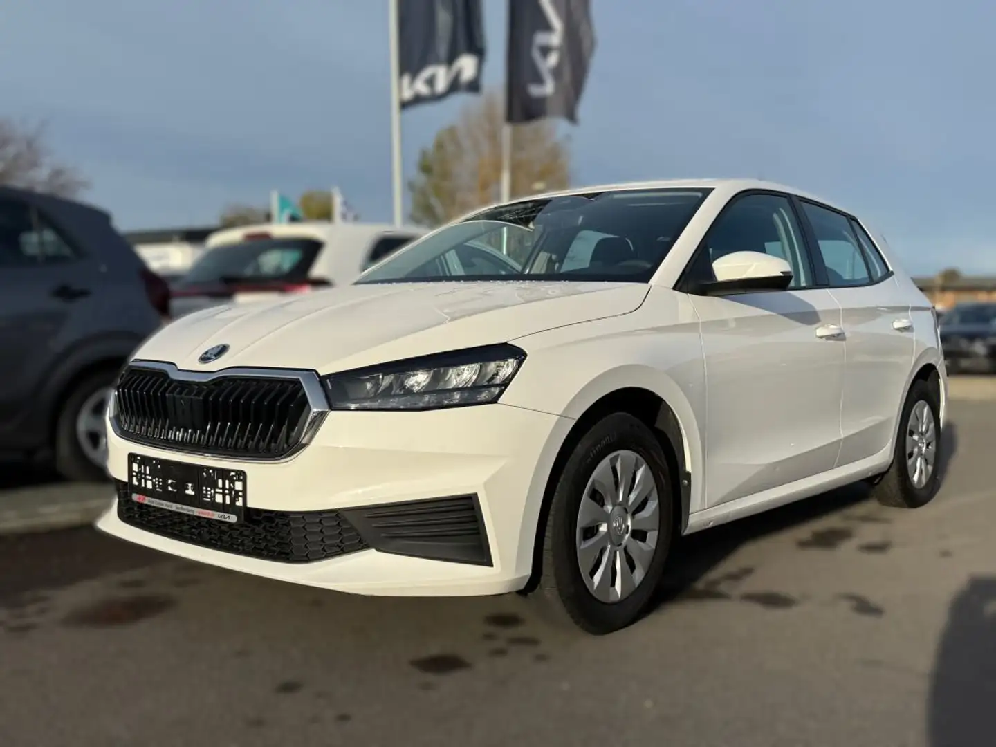 Skoda Fabia 1.0 MPI Active Weiß - 1