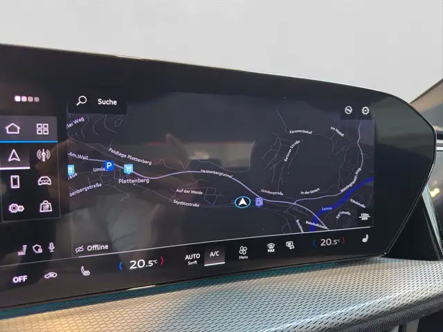Audi Q5 view 10