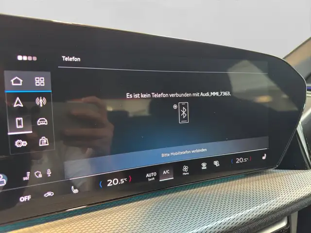 Audi Q5 view 14