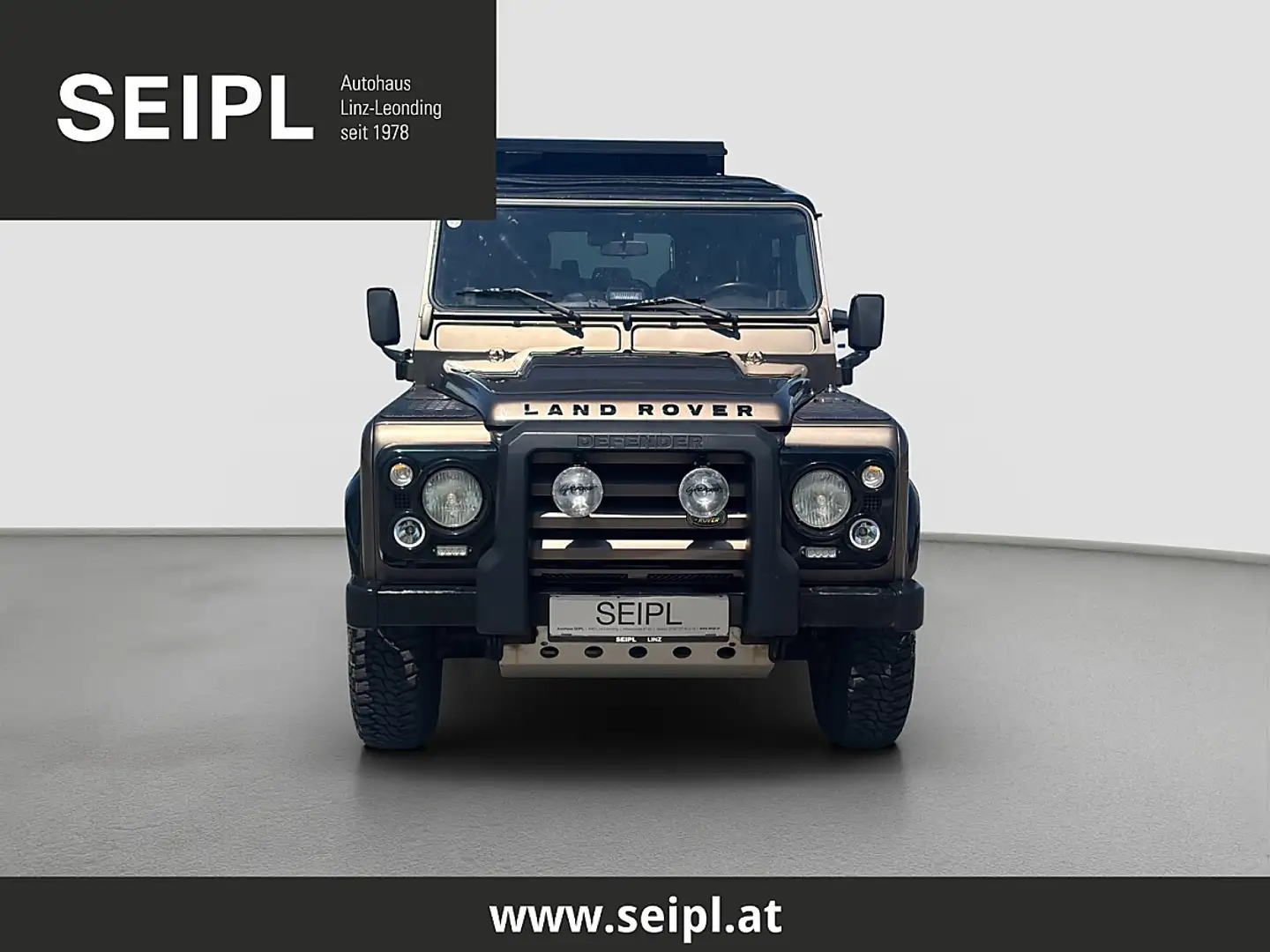Land Rover Defender 110" Station Wagon ROUGH Sondermodell 1.HAND !!! Braun - 2