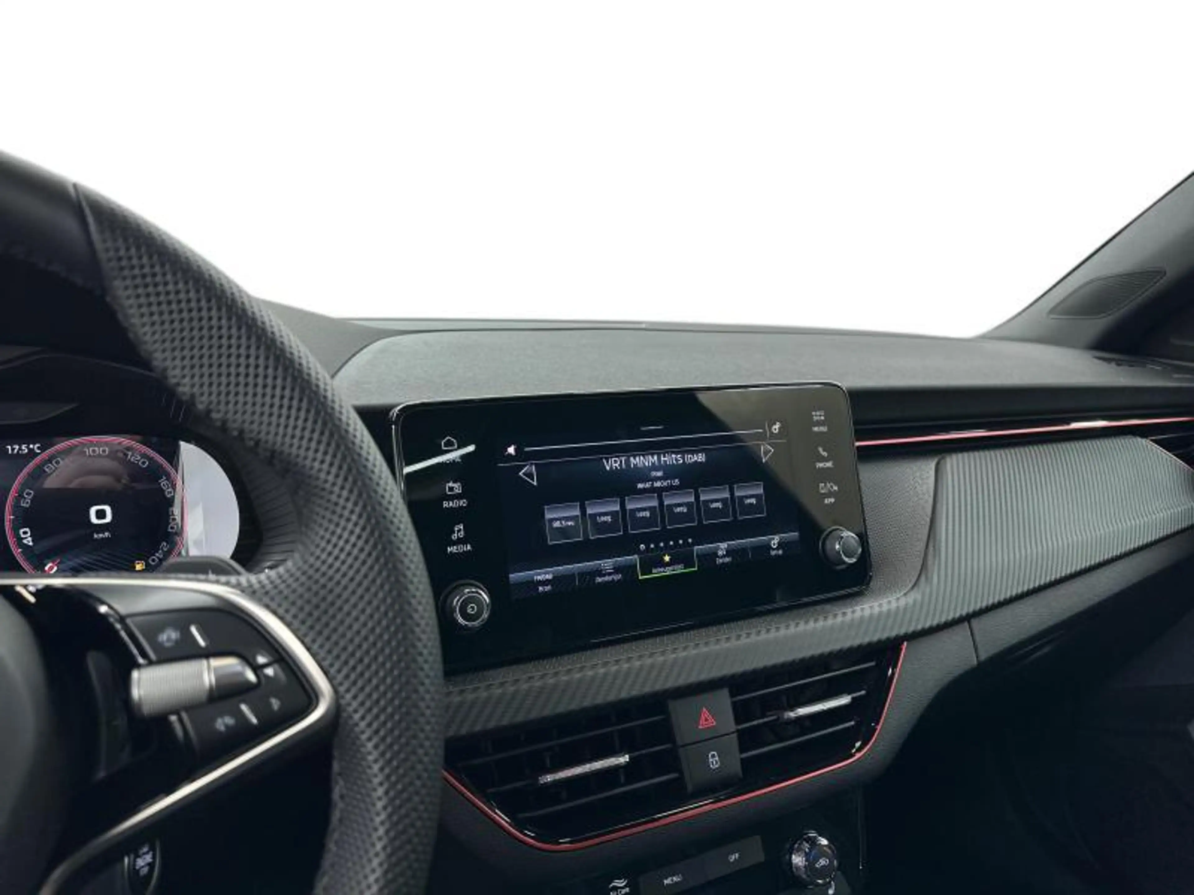 Skoda Scala 1.5 TSI DSG Monte Carlo | pano roof | tow bar — photo 11