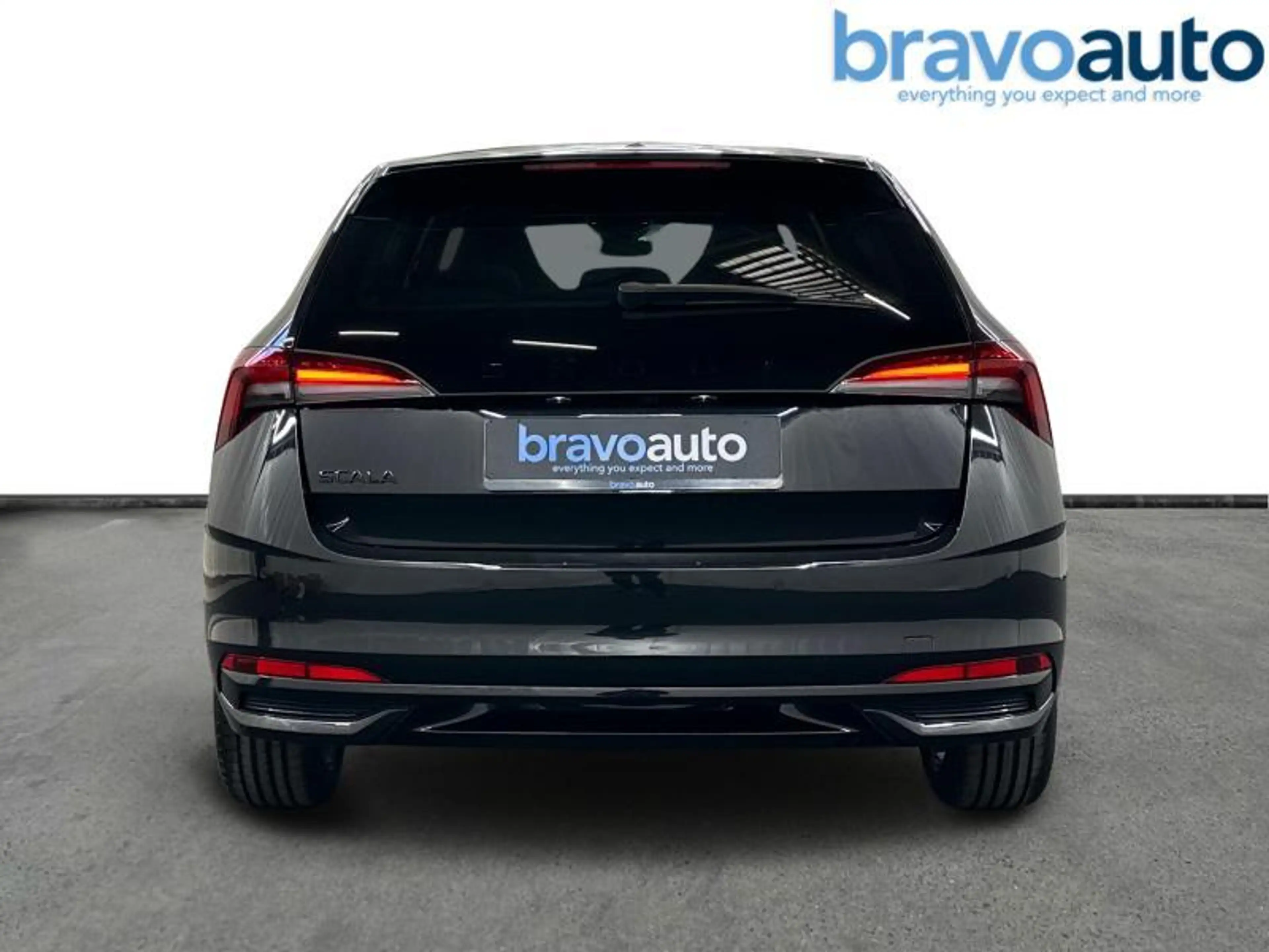 Skoda Scala 1.5 TSI DSG Monte Carlo | pano roof | tow bar — photo 4