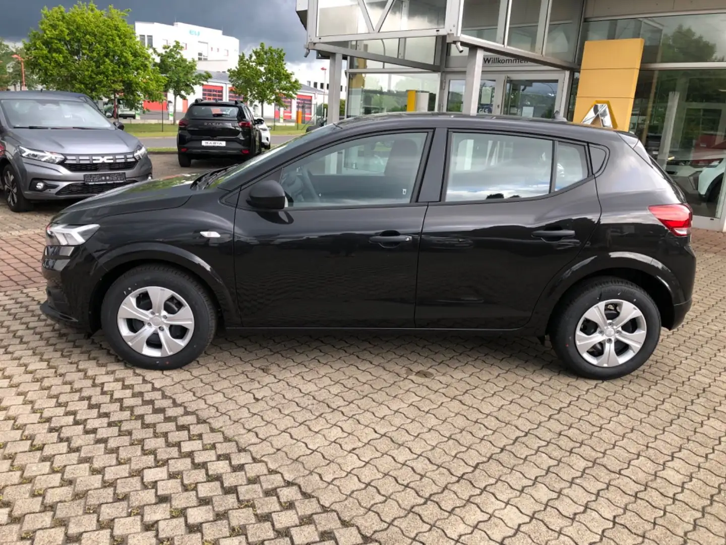 Dacia Sandero III Essential TCe 90 Noir - 2