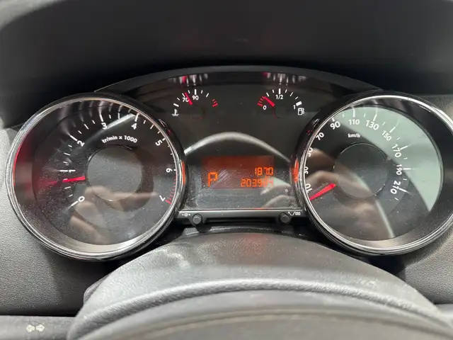 Peugeot 5008 view 14