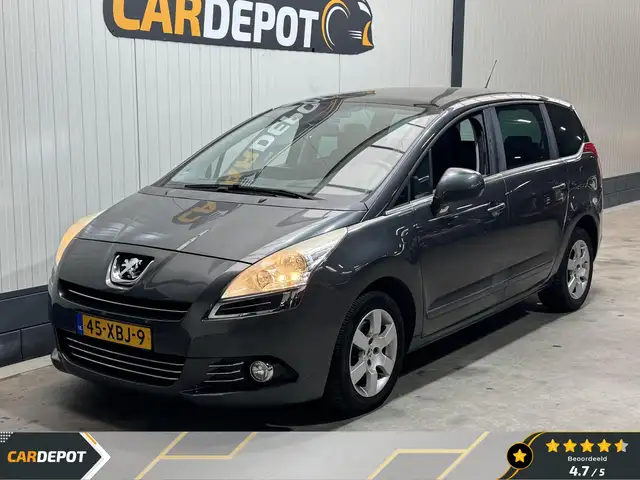 2012 Peugeot 5008 in Grey for sale