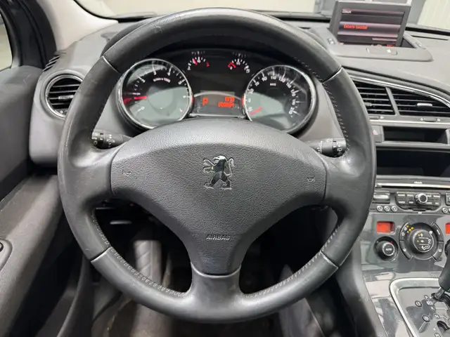 Peugeot 5008 view 13