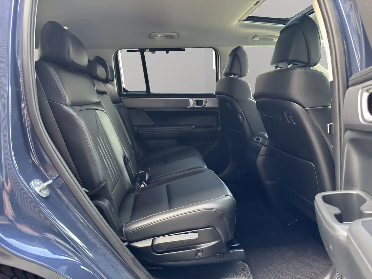 Hyundai SANTA FE снимка Hyundai SANTA FE