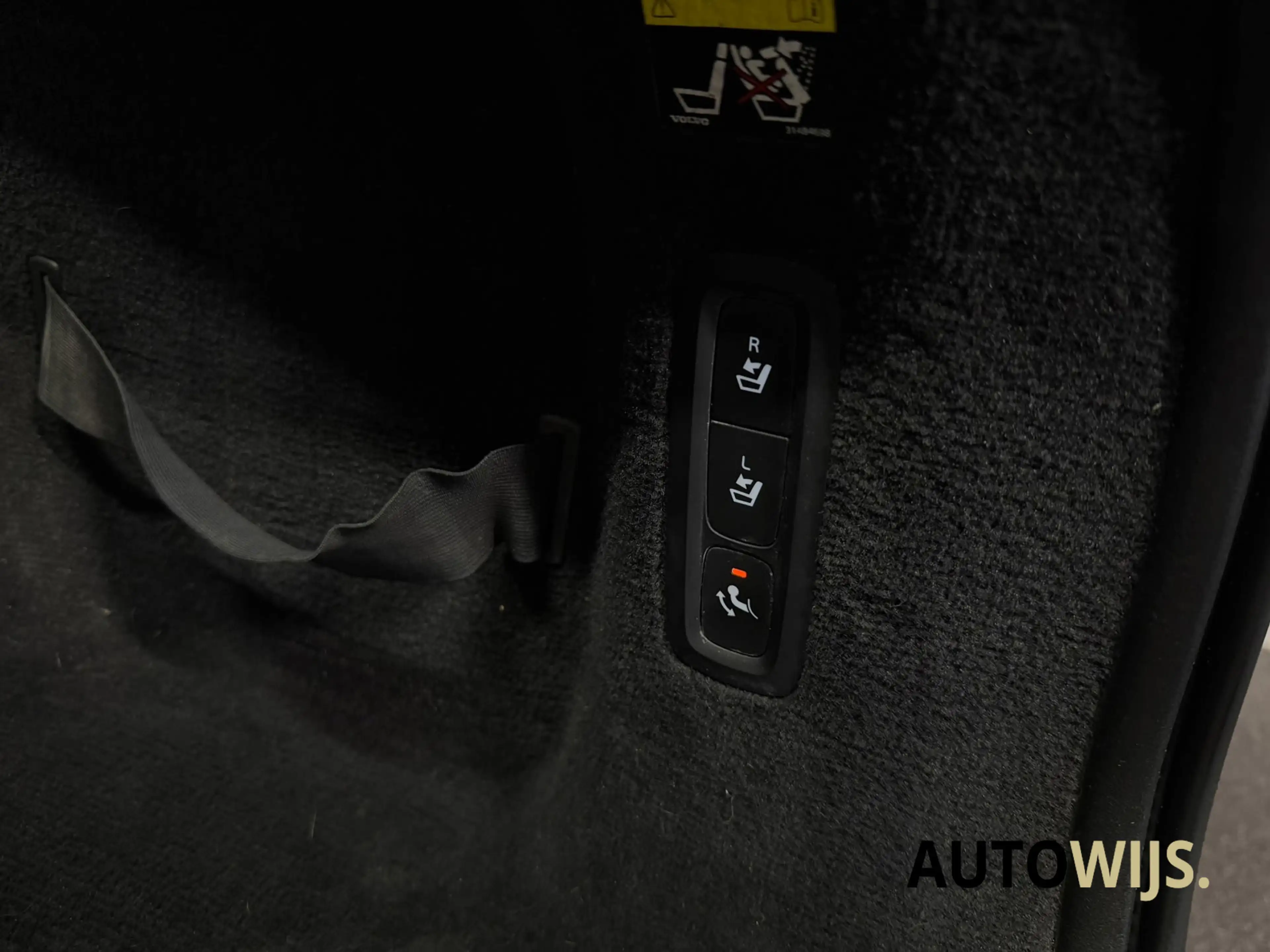 Volvo V90 2.0 T8 AWD Momentum|LED|Stoelverw|CRUISE| — photo 24