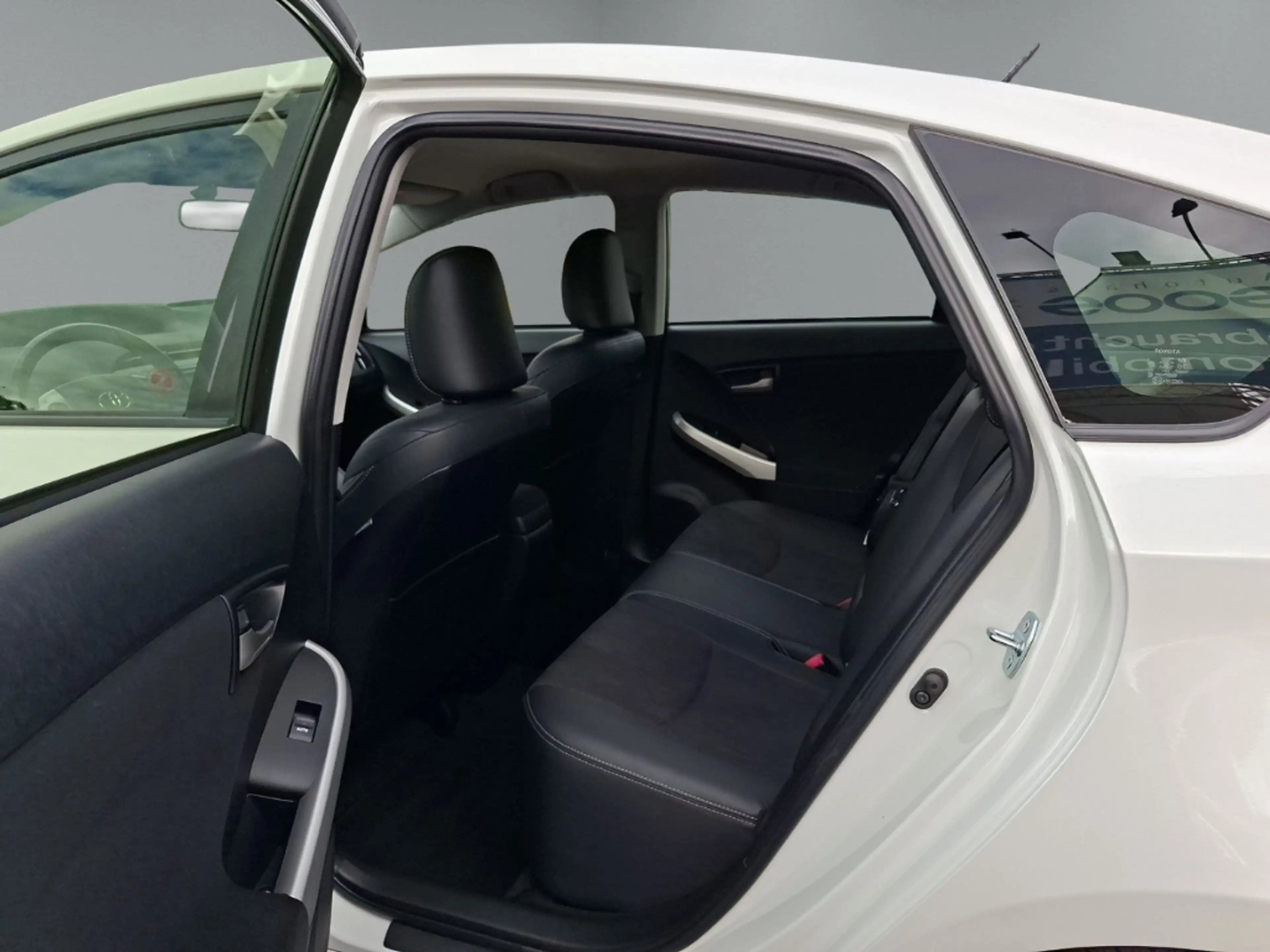Toyota Prius Comfort Keyless Entry Keyless Start Rückfahrkam. T — photo 11