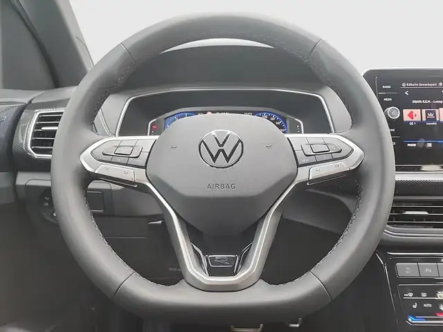 Volkswagen T-Cross view 10