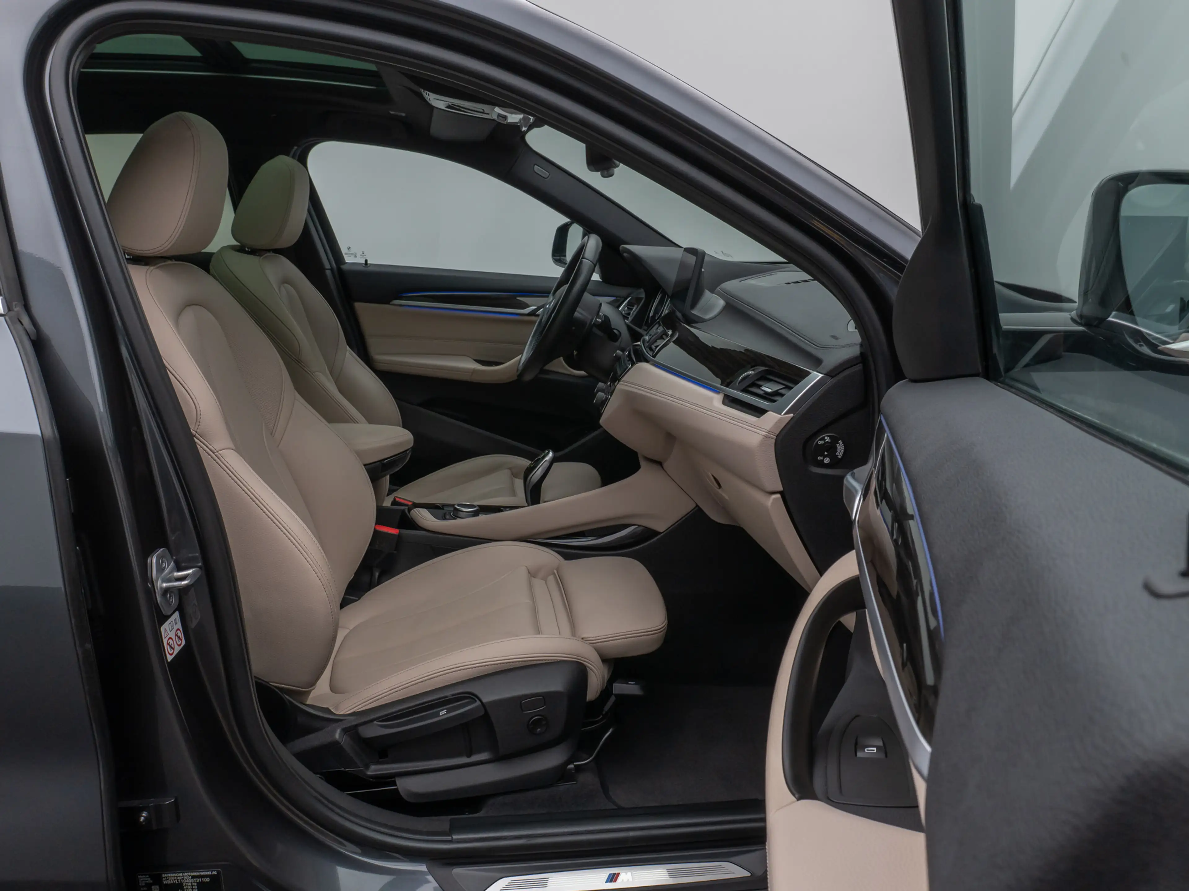 BMW X2 M Sport Panorama Kamera HUD DAB Komfort — photo 24
