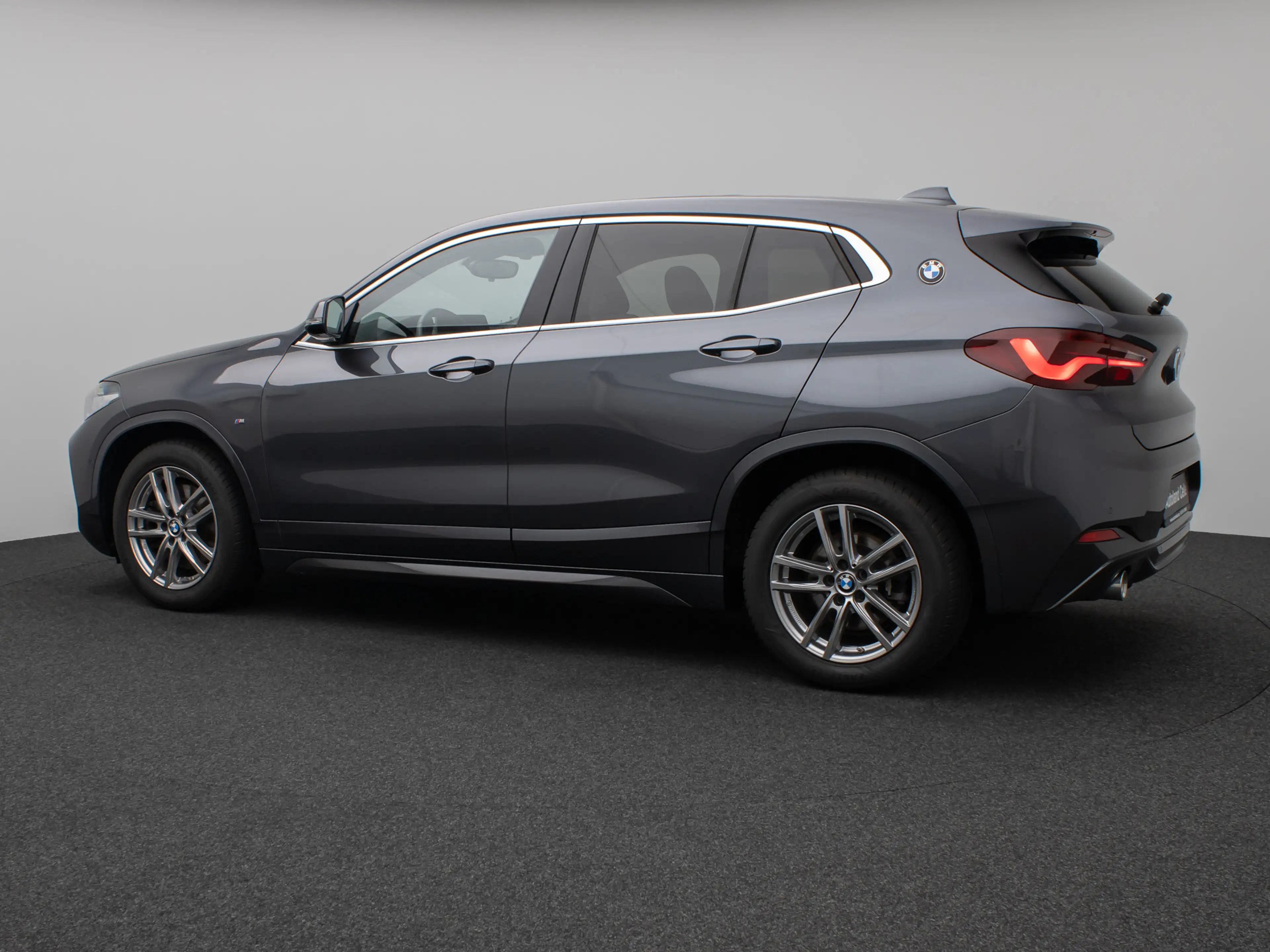 BMW X2 M Sport Panorama Kamera HUD DAB Komfort — photo 10