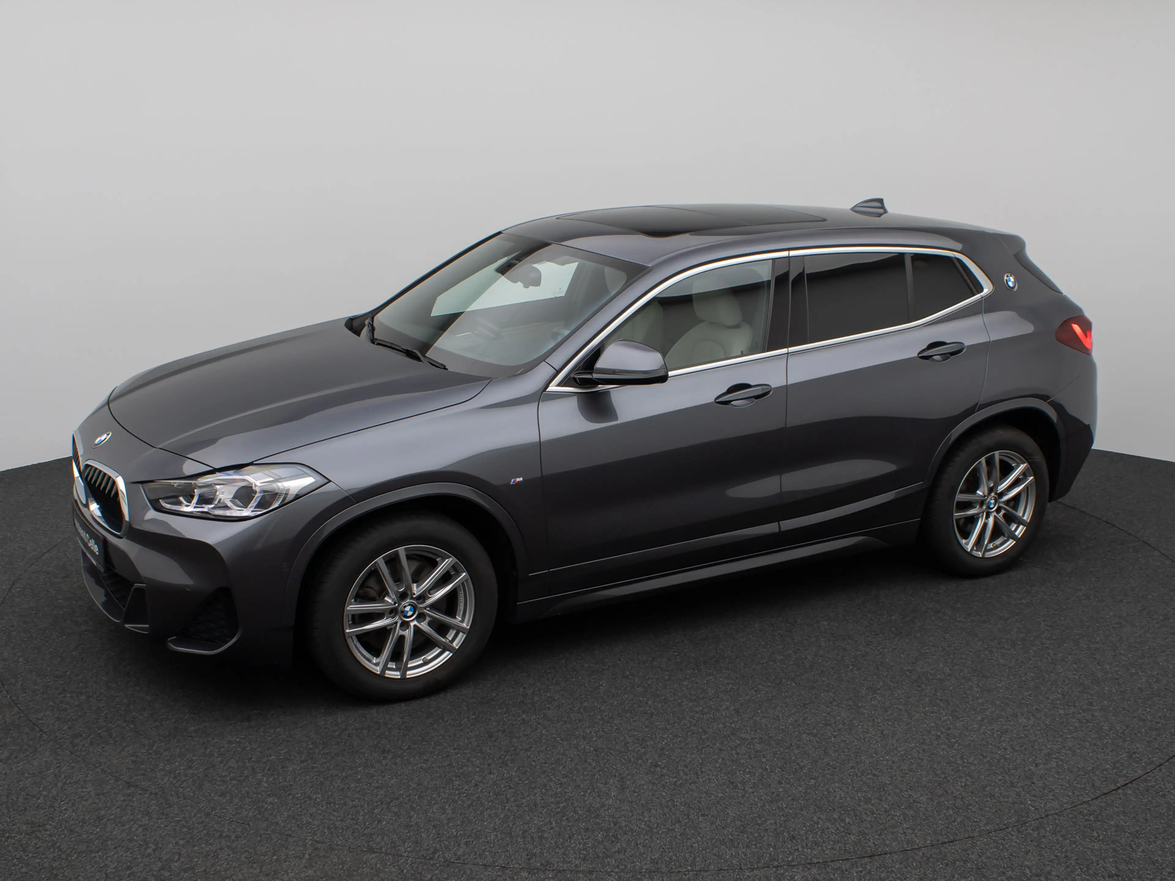 BMW X2 M Sport Panorama Kamera HUD DAB Komfort — photo 12