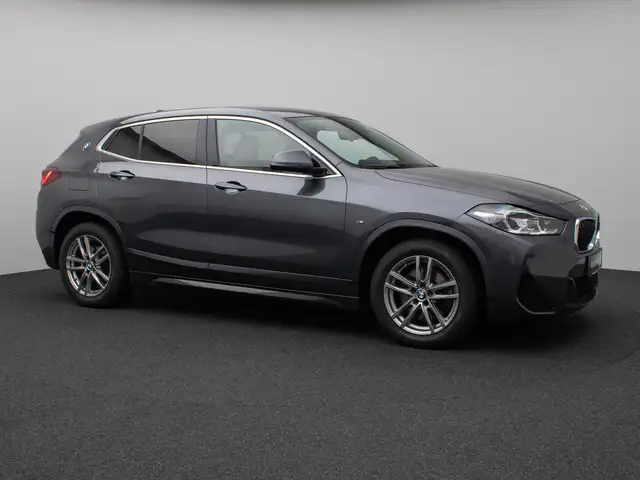 BMW X2 view 4