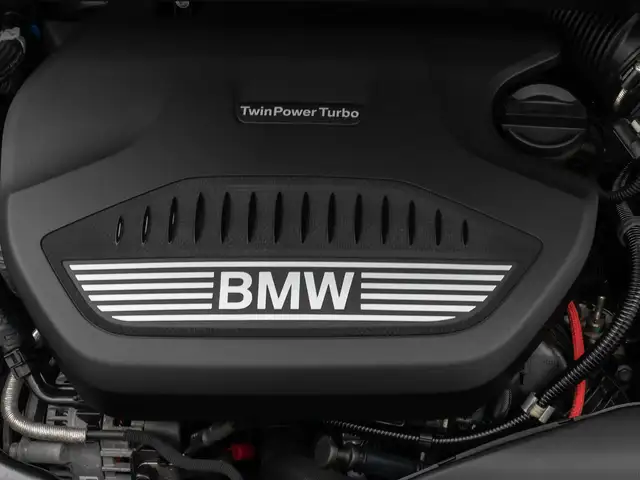 BMW X2 view 18