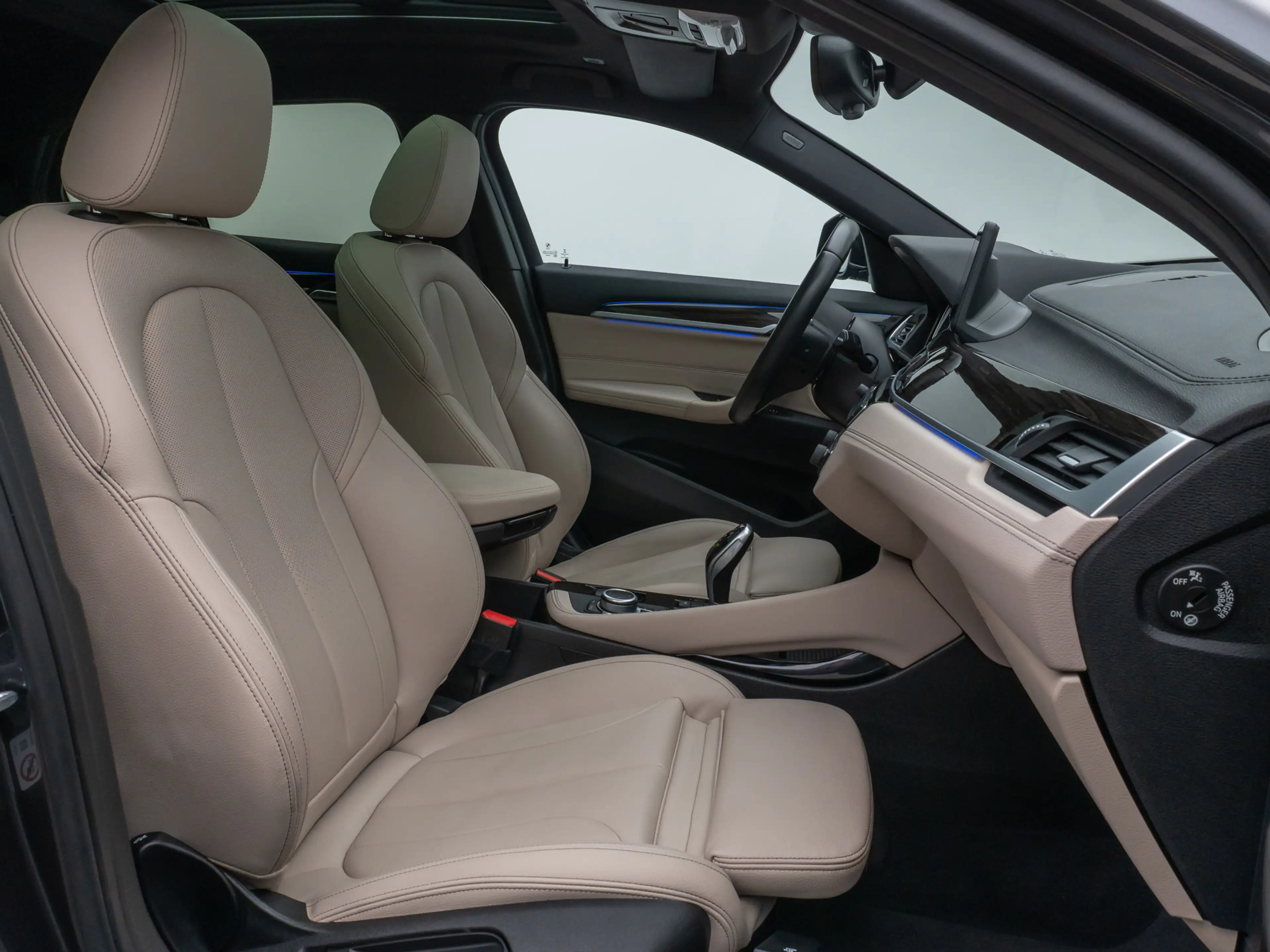BMW X2 M Sport Panorama Kamera HUD DAB Komfort — photo 36