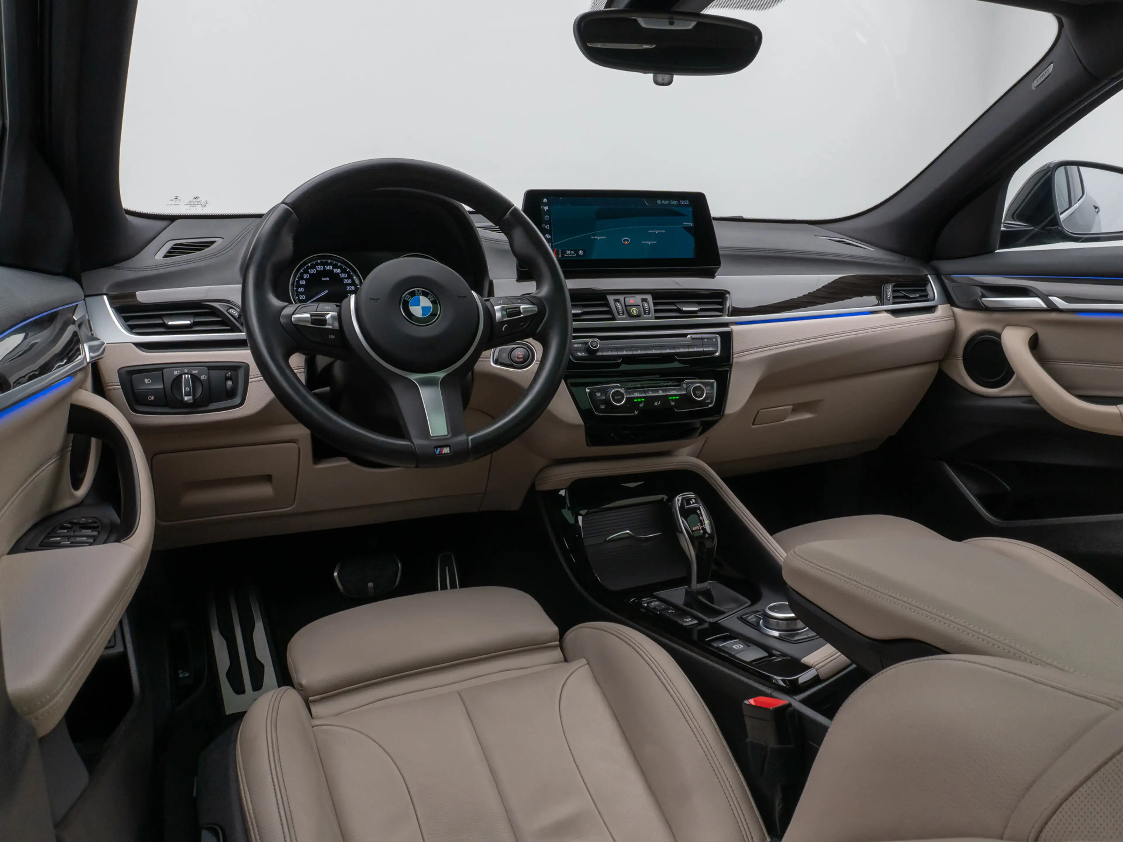 BMW X2 M Sport Panorama Kamera HUD DAB Komfort — photo 38
