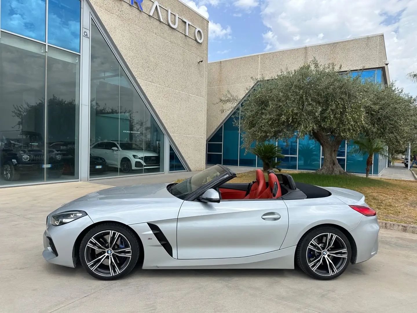 BMW Z4 M 40i auto Srebrny - 2