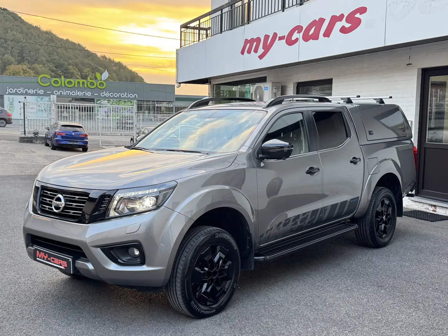 Nissan Navara 2300 DCi AUTOMATIQUE 190CV DOUBLE CABINE FULL Gris - 1