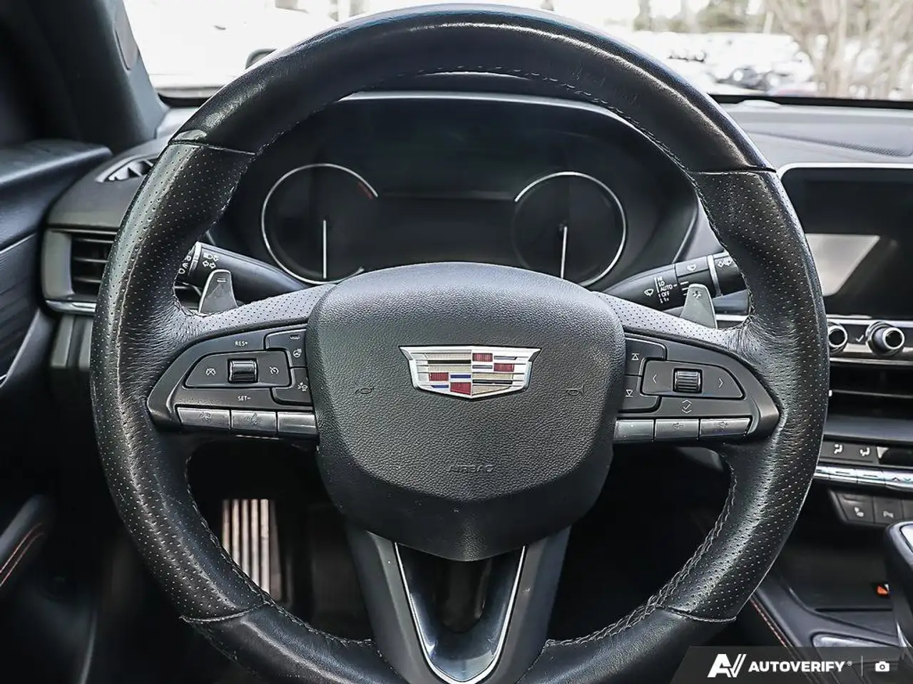 Cadillac CT4 снимка Cadillac CT4