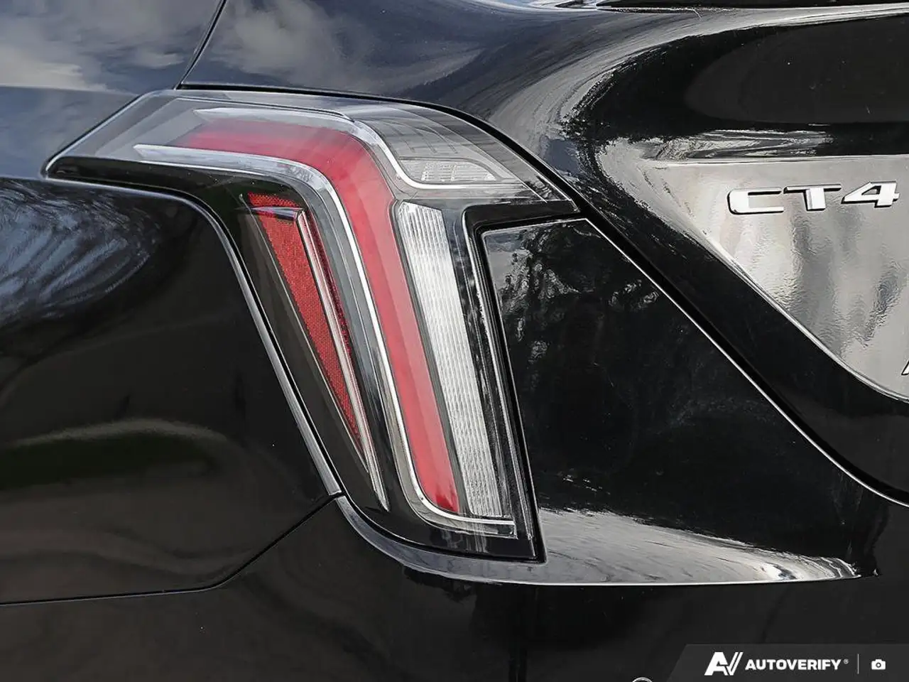 Cadillac CT4 снимка Cadillac CT4