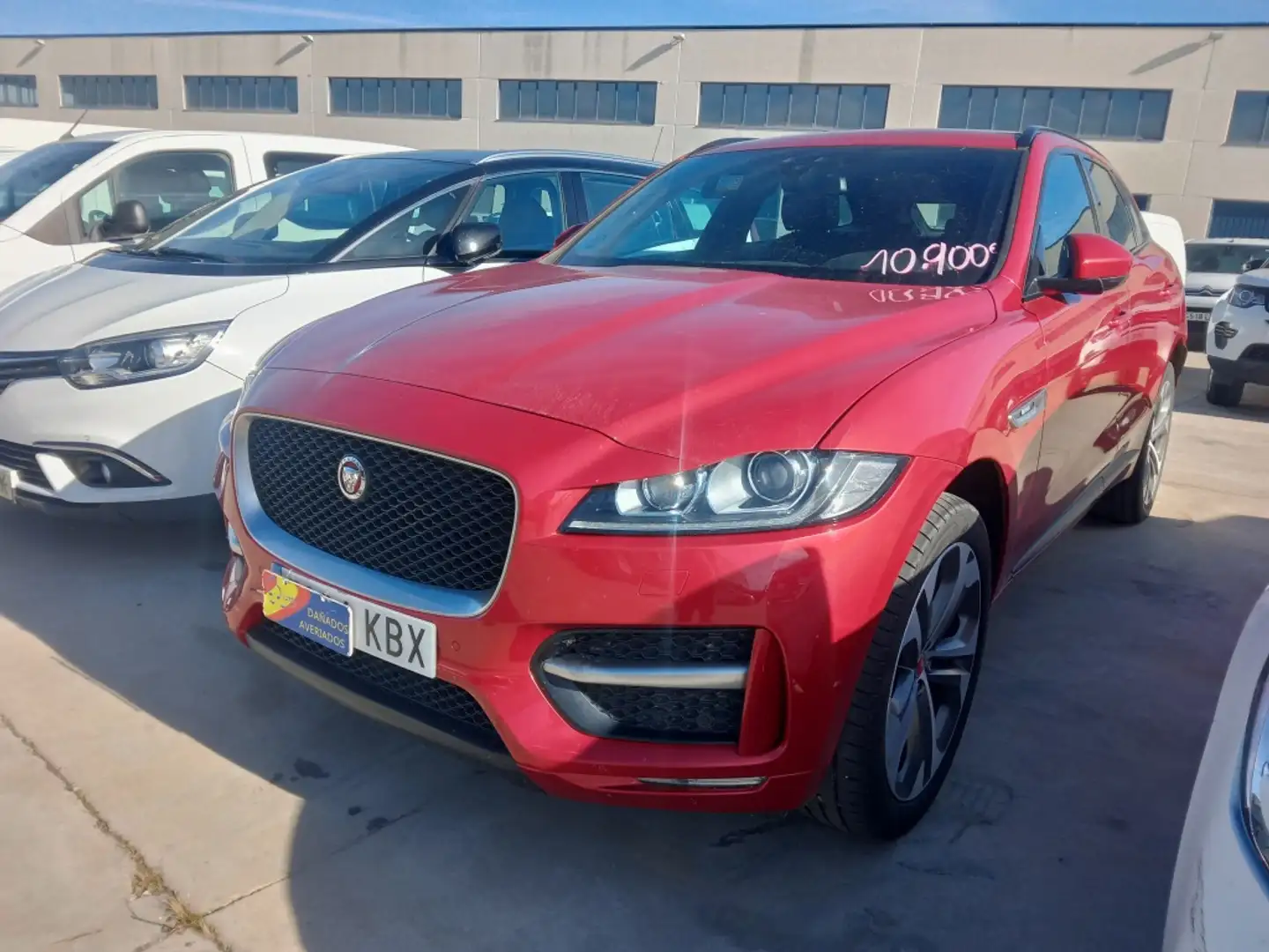 Jaguar F-Pace 2.0i4D Pure Aut. RWD 180 Burdeos - 2