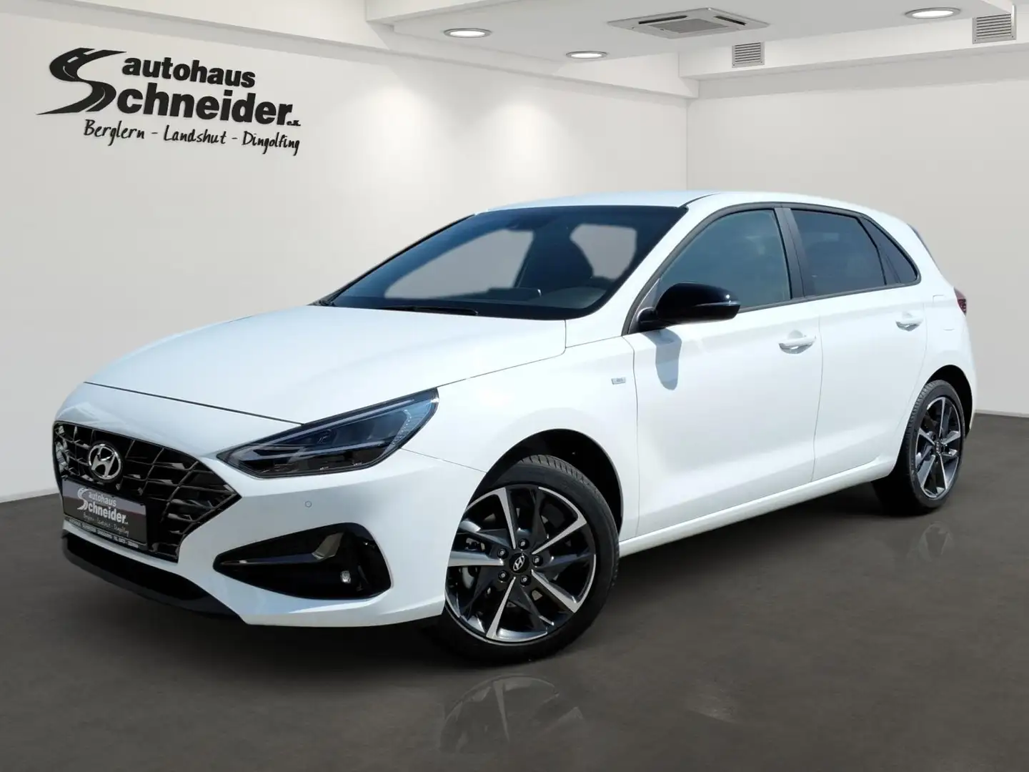 Hyundai i30 MJ25 1.5 TGDi 48V 7DCT 2WD Sondermodell ADVANTAGE Weiß - 1