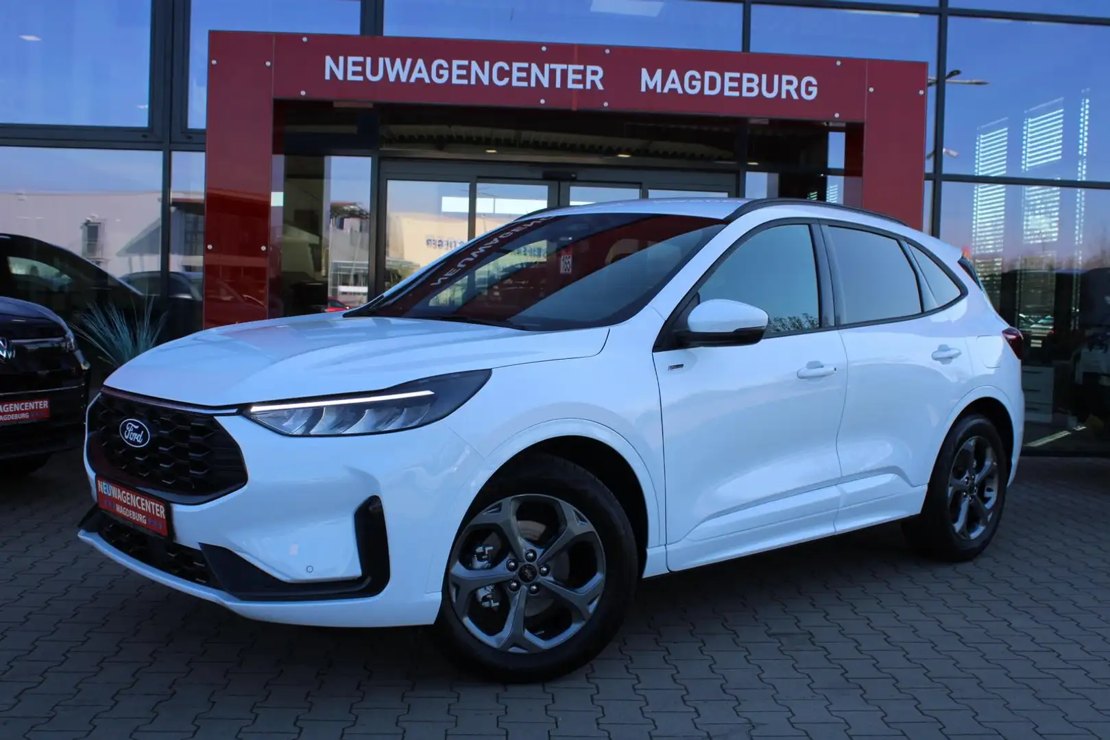 Ford Kuga 1.5 T Aut. ST-Line*5J.GAR.*LED*VC*4xSHZ*NAVI* Weiß - 1