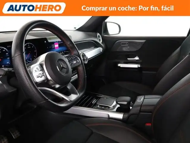 Mercedes-Benz GLB view 12