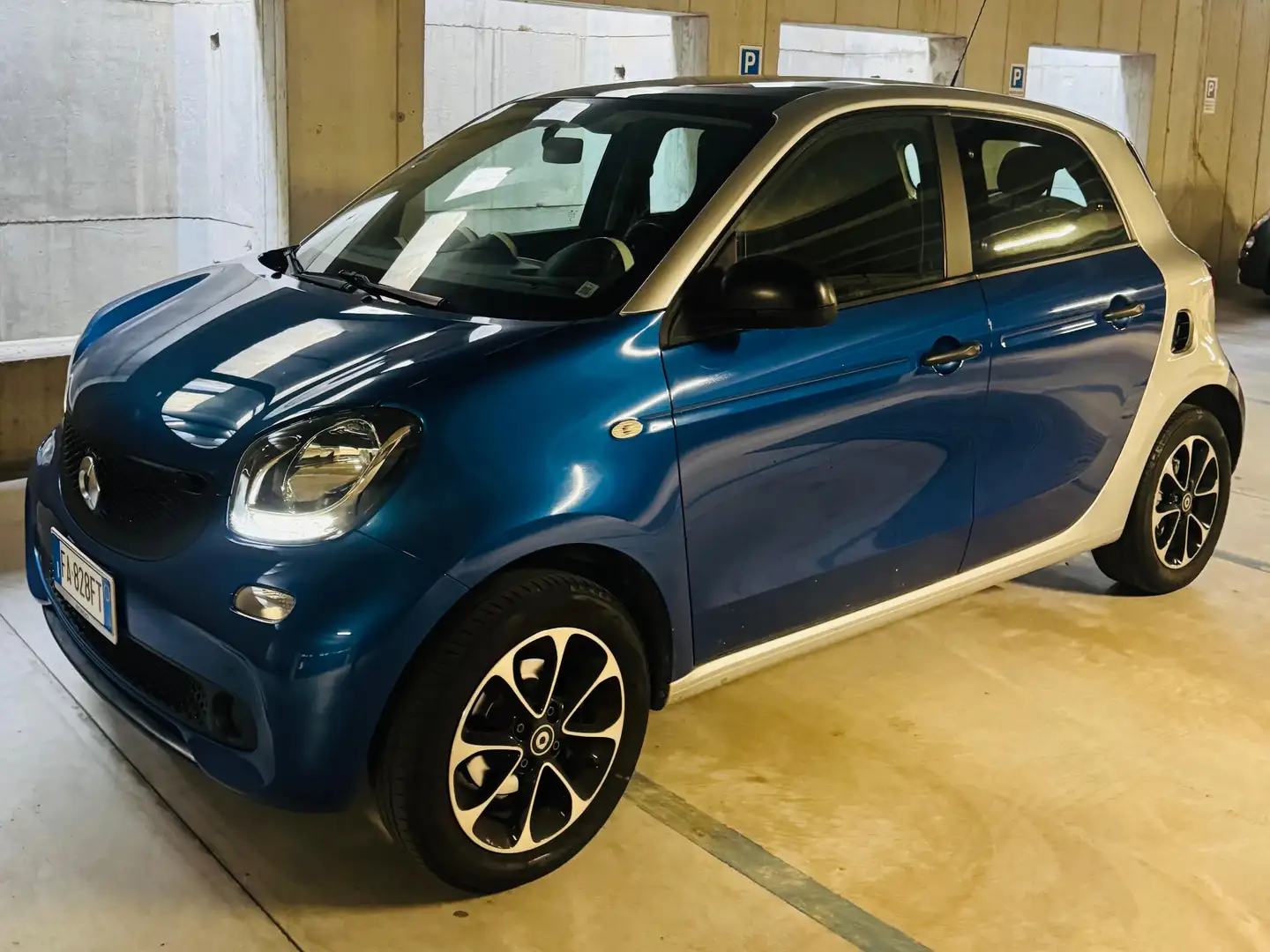 smart forFour Forfour 1.0 Black Passion 61cv Blu/Azzurro - 2