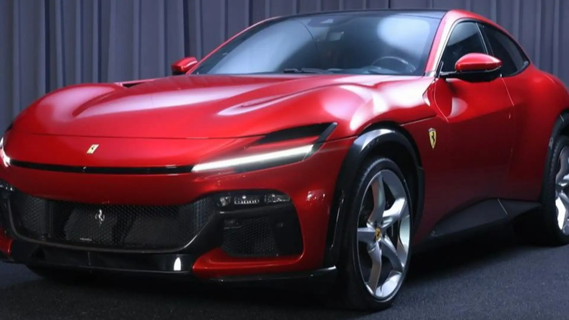Ferrari Purosangue 6.5 Rouge - 1
