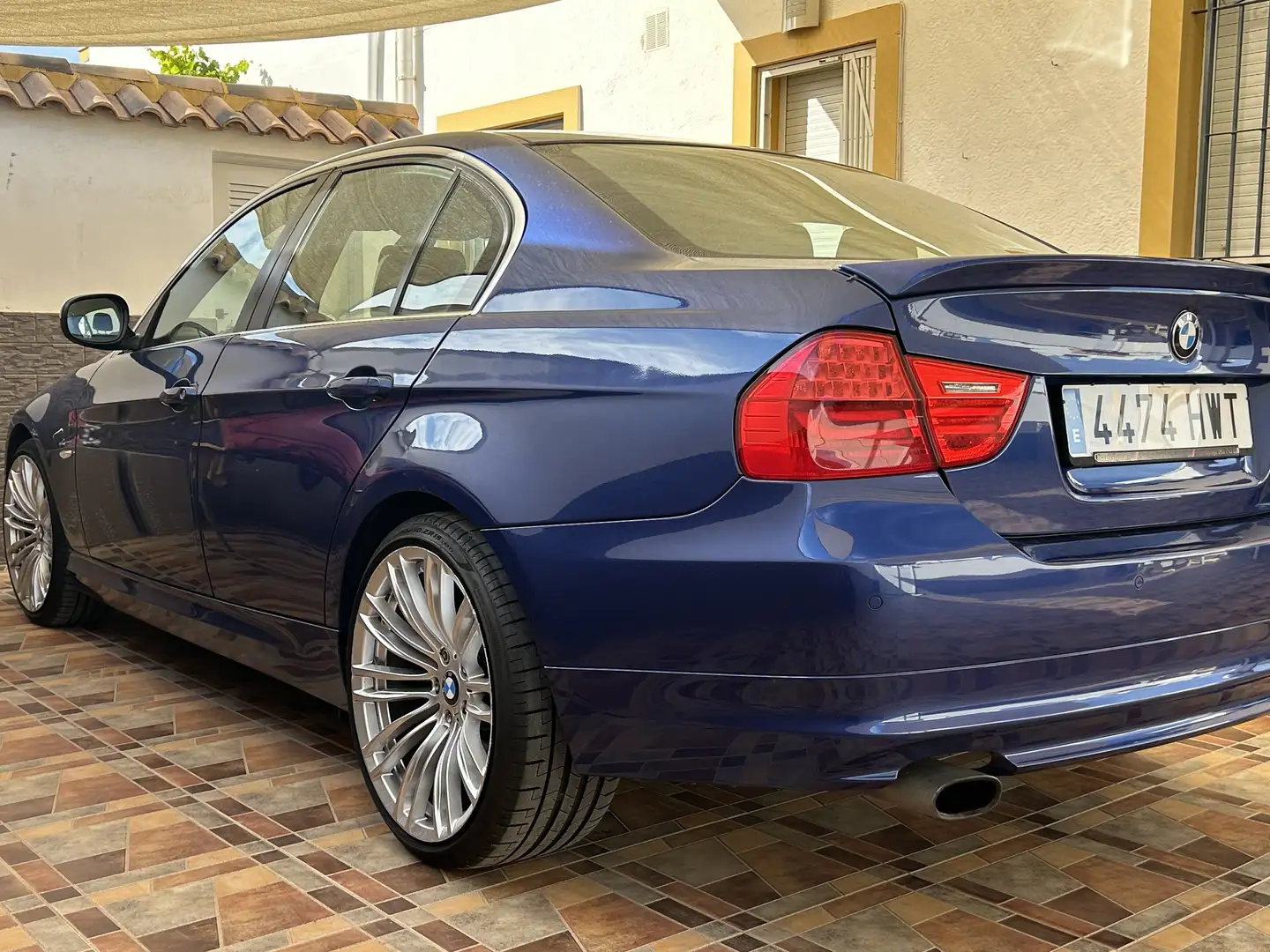 BMW 318 318d - 2