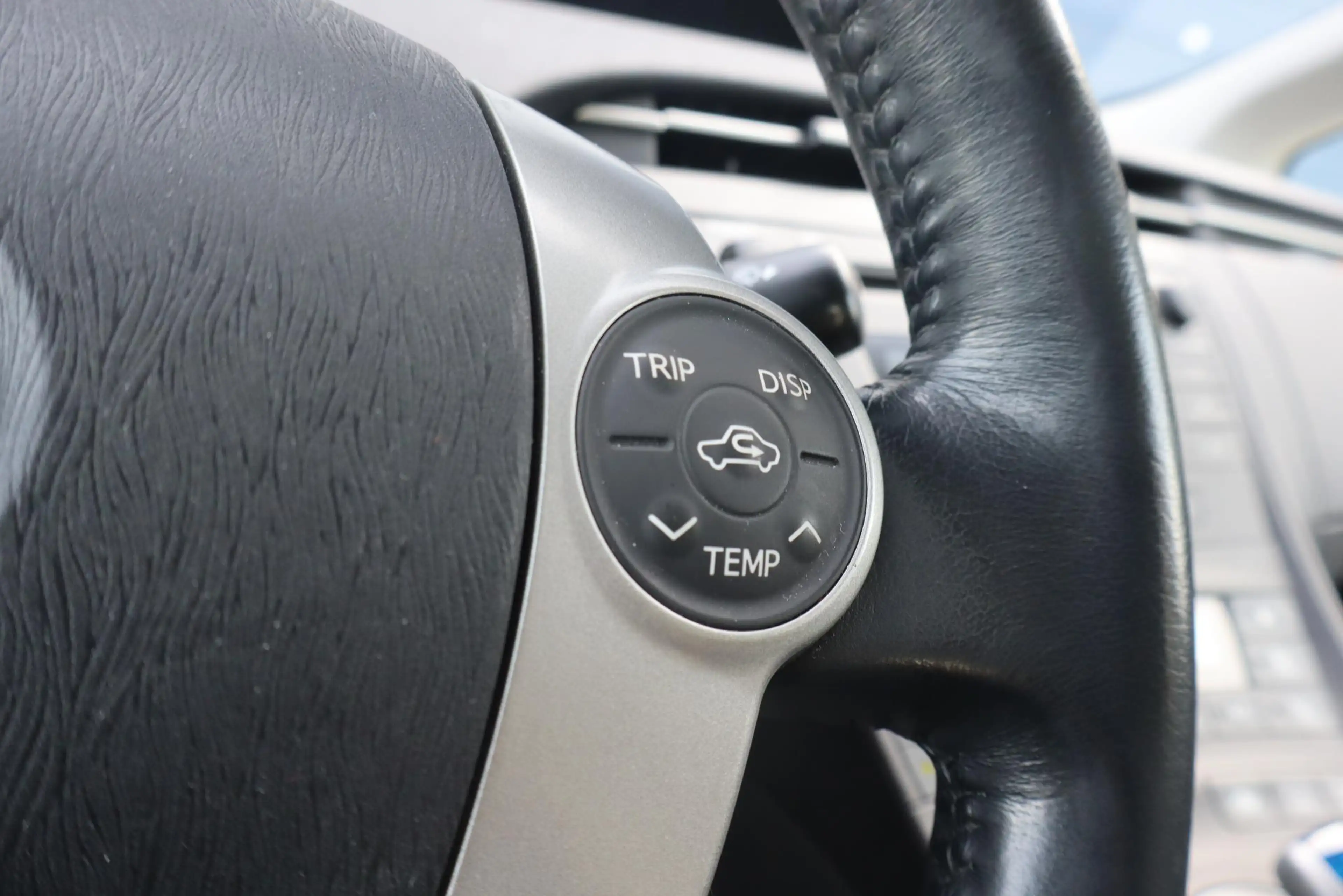 Toyota Prius 1.8 Aspiration | Leuke Auto |  PDC achter | LM vel — photo 9