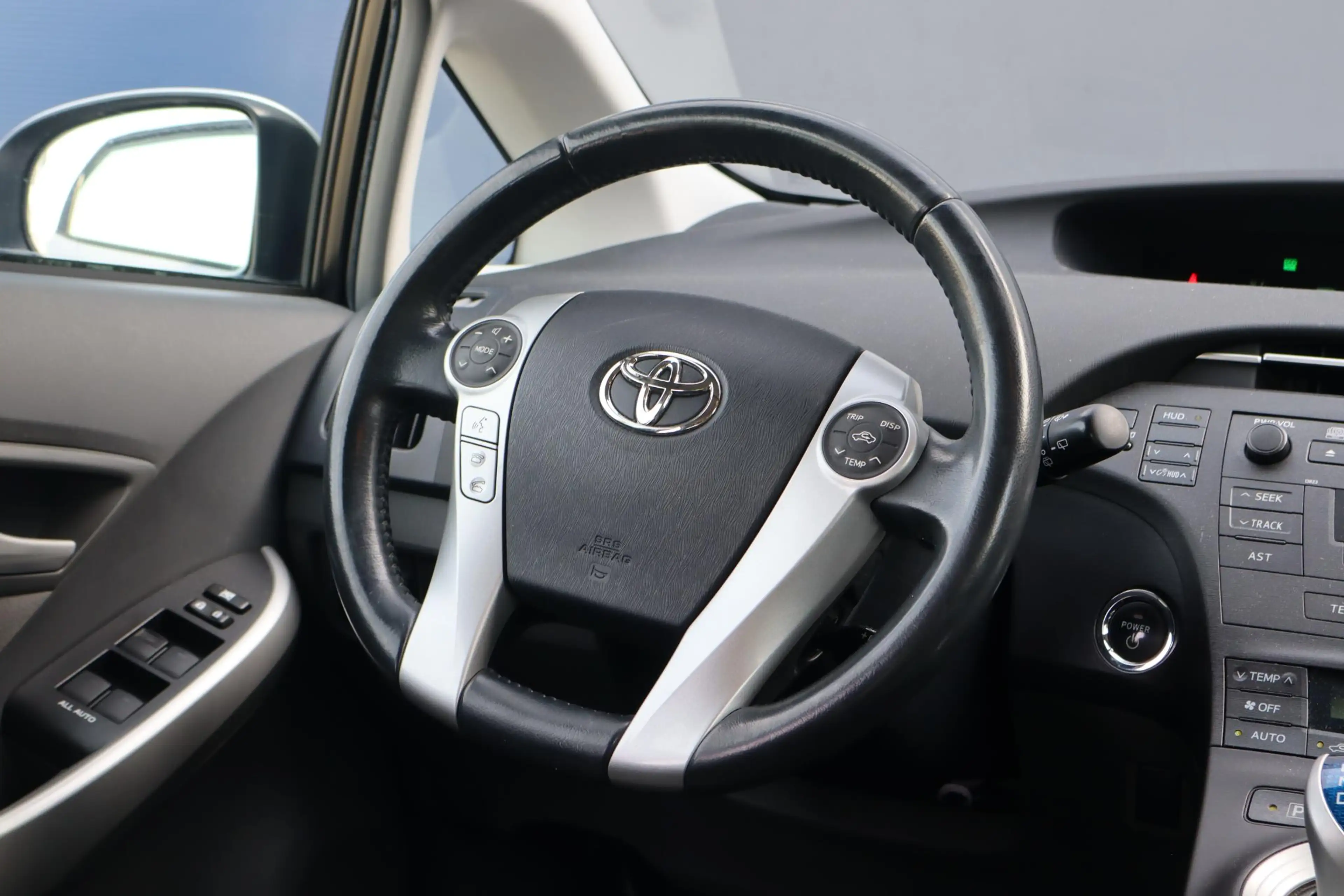 Toyota Prius 1.8 Aspiration | Leuke Auto |  PDC achter | LM vel — photo 6
