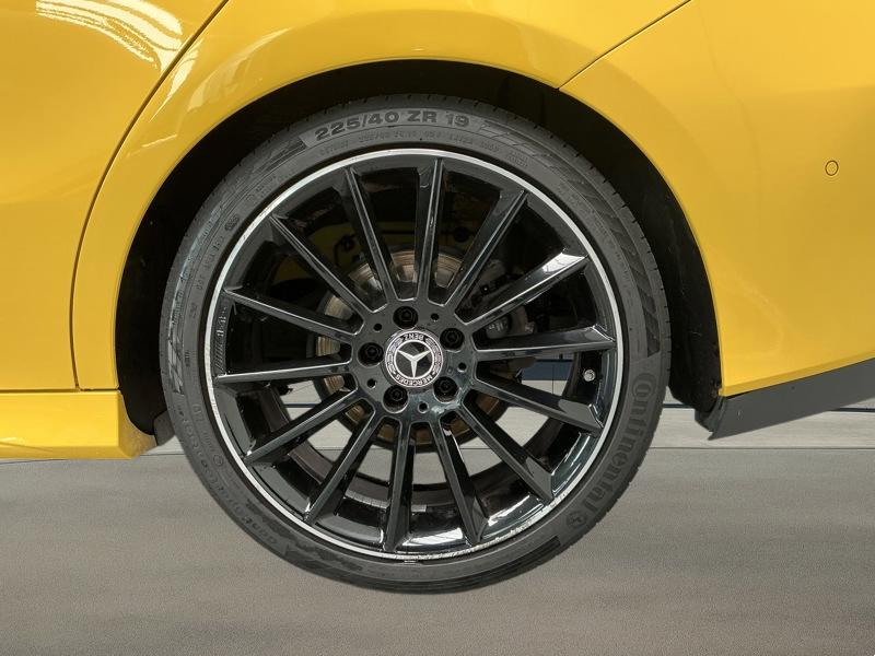 Mercedes-Benz CLA 180 Coupé AMG Line — photo 4